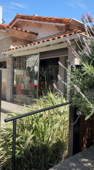 Félix B. café & restó