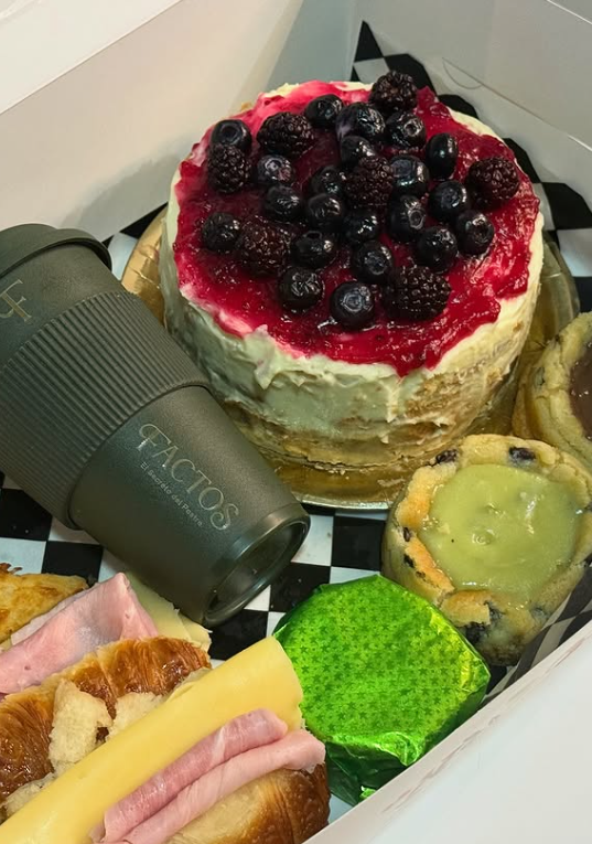 Factos - Cocina & Café