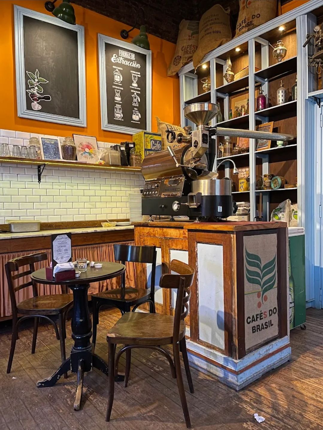 Plaza Café
