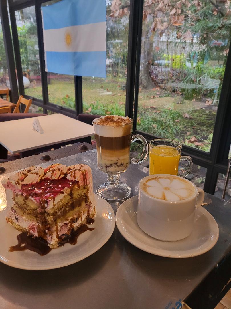 Dolce Vita café - restó - pastelería