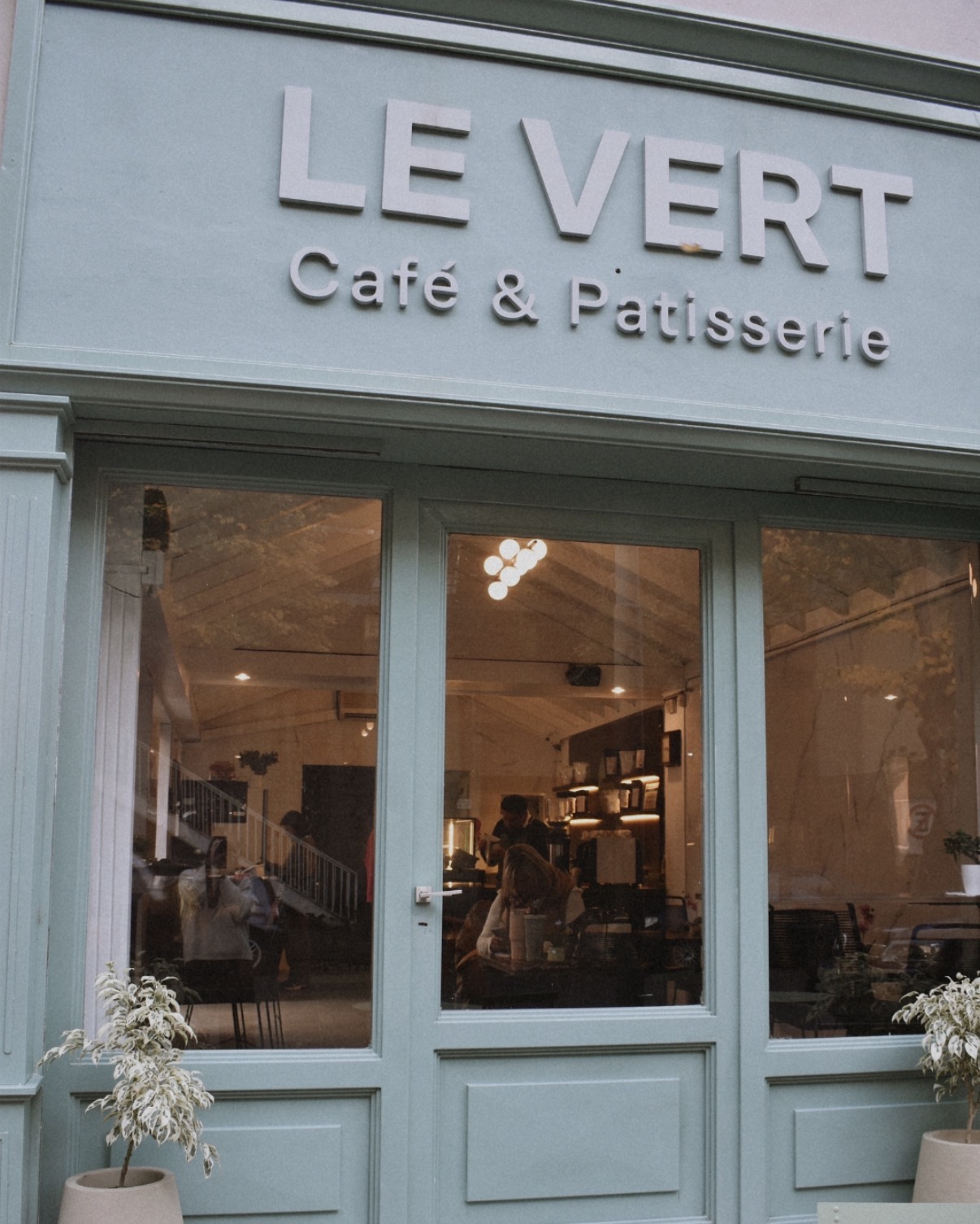 Le Vert Café & Patisserie