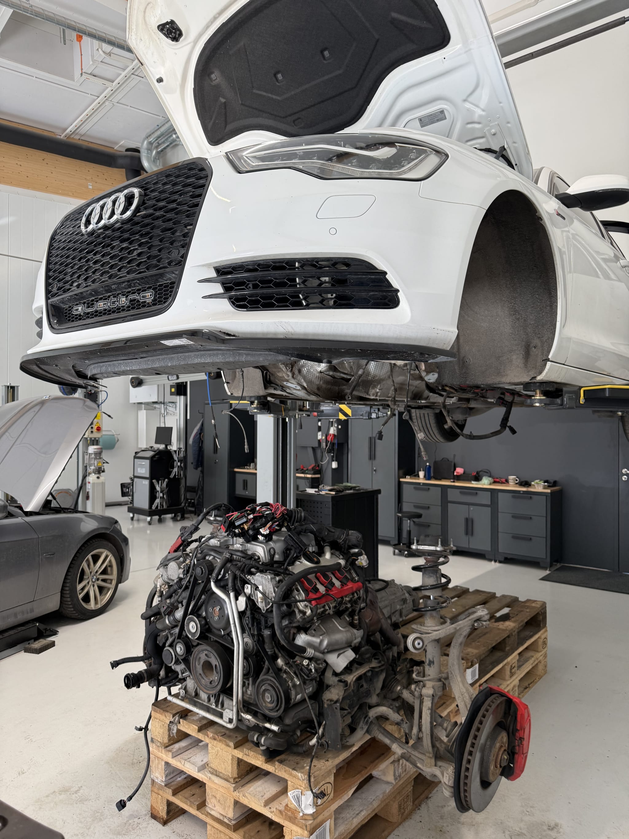 Bulb Replacement – STG Autohuolto