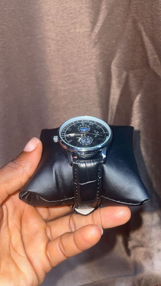 Classic Black screen Men watch