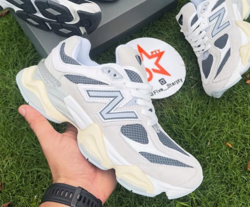 New Balance 9060