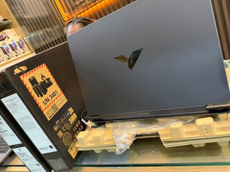 HP Victus 15-FA2013DX Gaming Laptop (B95WHUA)