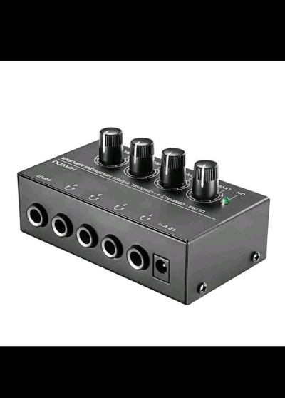 HA400 4-Channel Stereo Headphone Amplifier