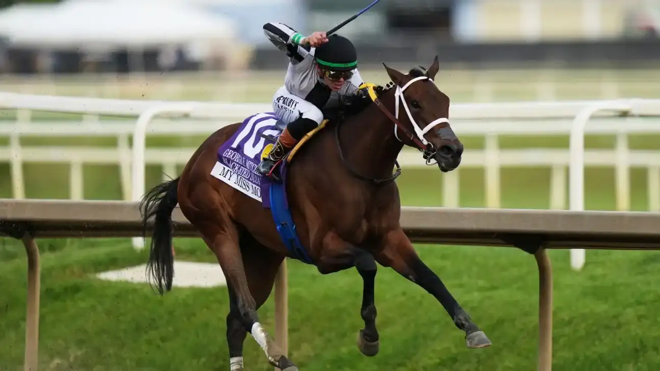 My Miss Mo gana la Black-Eyed Susan en Laurel Park