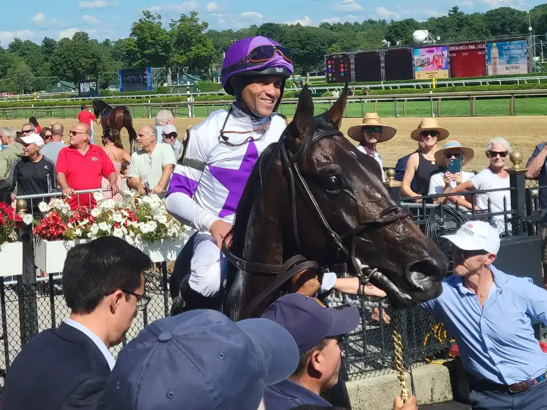 Intricate Spirit domina el Paradise Creek Stakes en Belmont