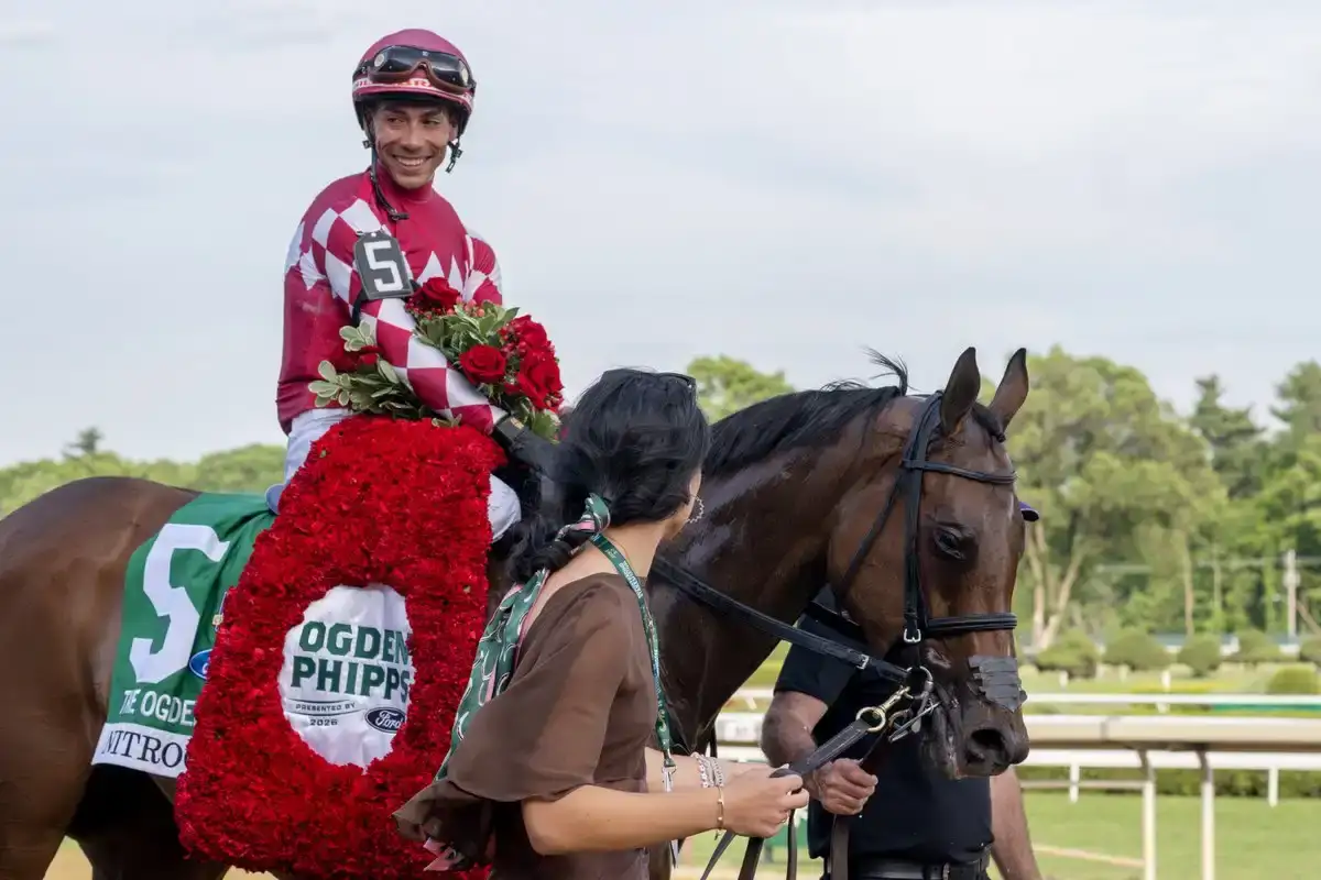 Nitrogen arrasa en el Ogden Phipps Stakes con victoria de 12 3/4 cuerpos