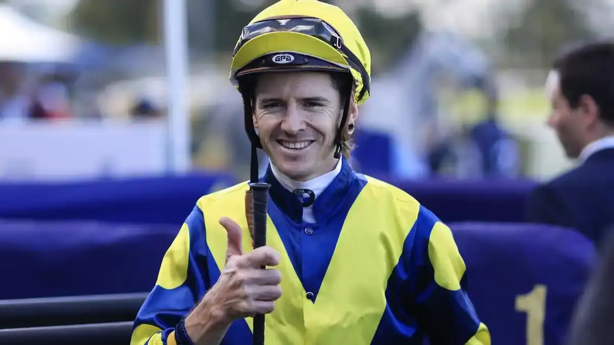 Jason Collett viaja a Japón: del barro neozelandés a la pista rápida