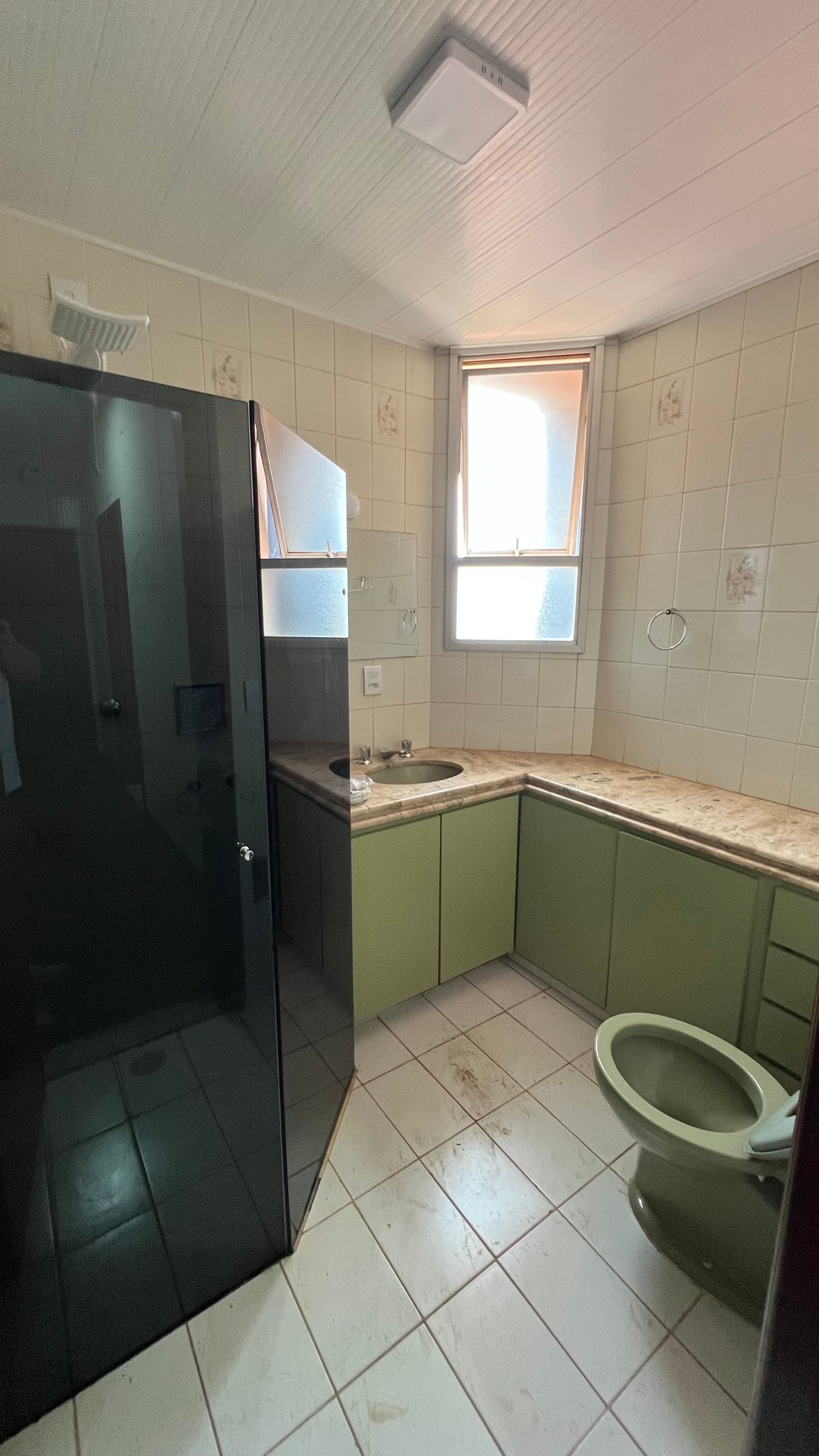Apartamento Amplo no São Francisco | 3 Quartos, 2 Salas e 2 Vagas – Região Central - Foto 13