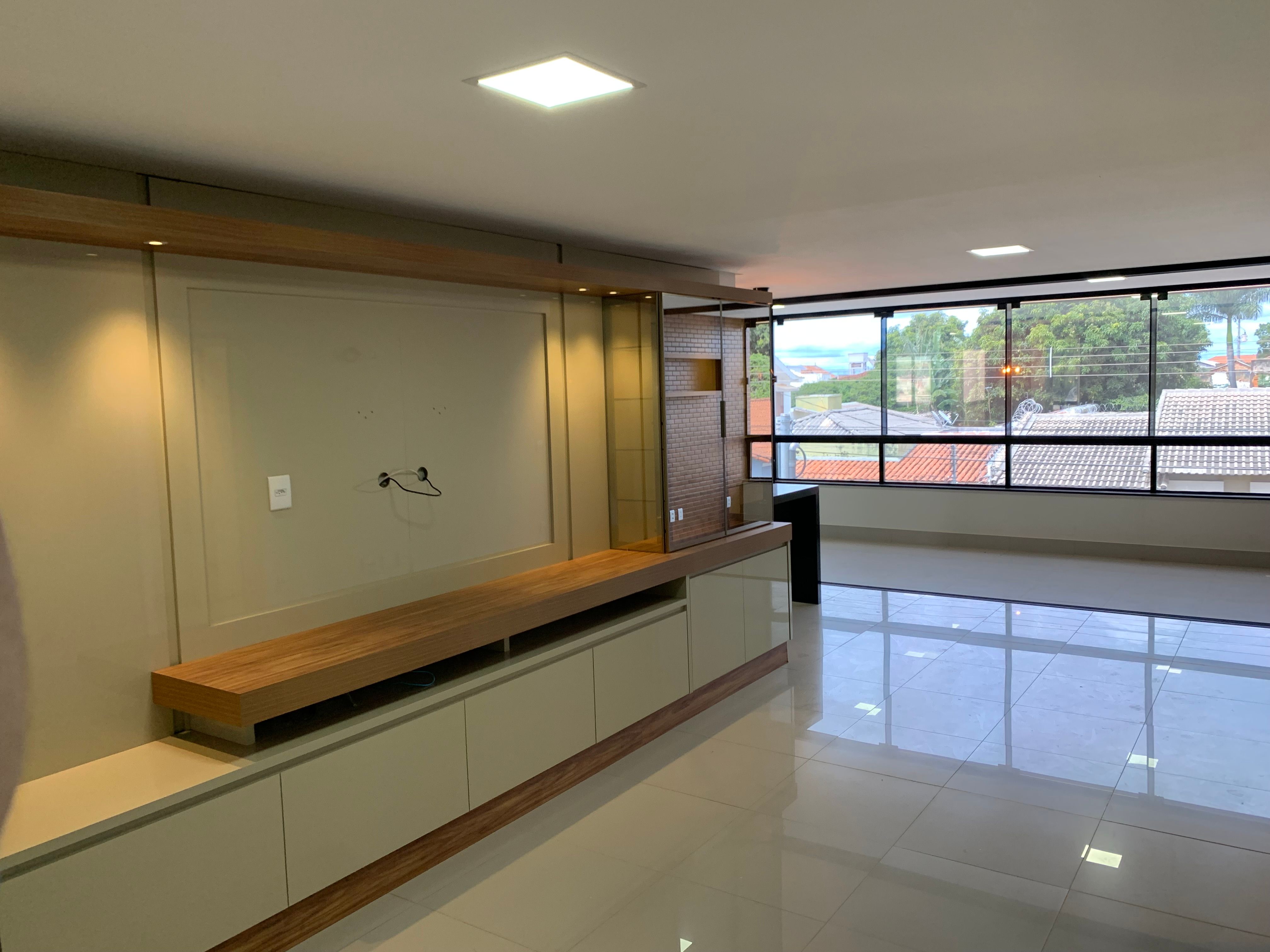 Apartamento Alto Padrão no Centro | 3 Suítes, Varanda Gourmet e 2 Vagas - Foto 4