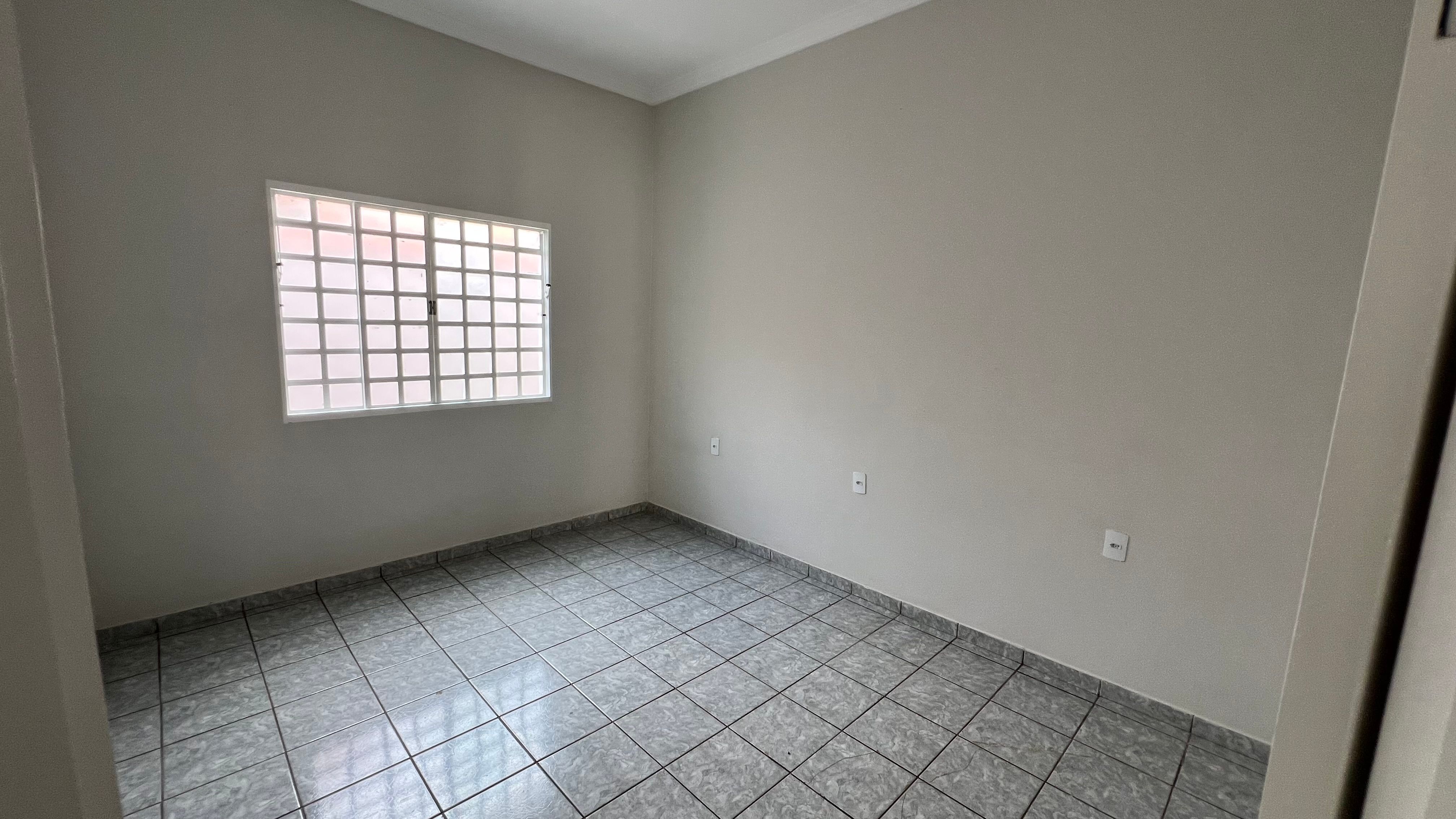 Casa Ampla no Bairro Constantino | 4 Quartos, Churrasqueira e Várias Vagas - Foto 15