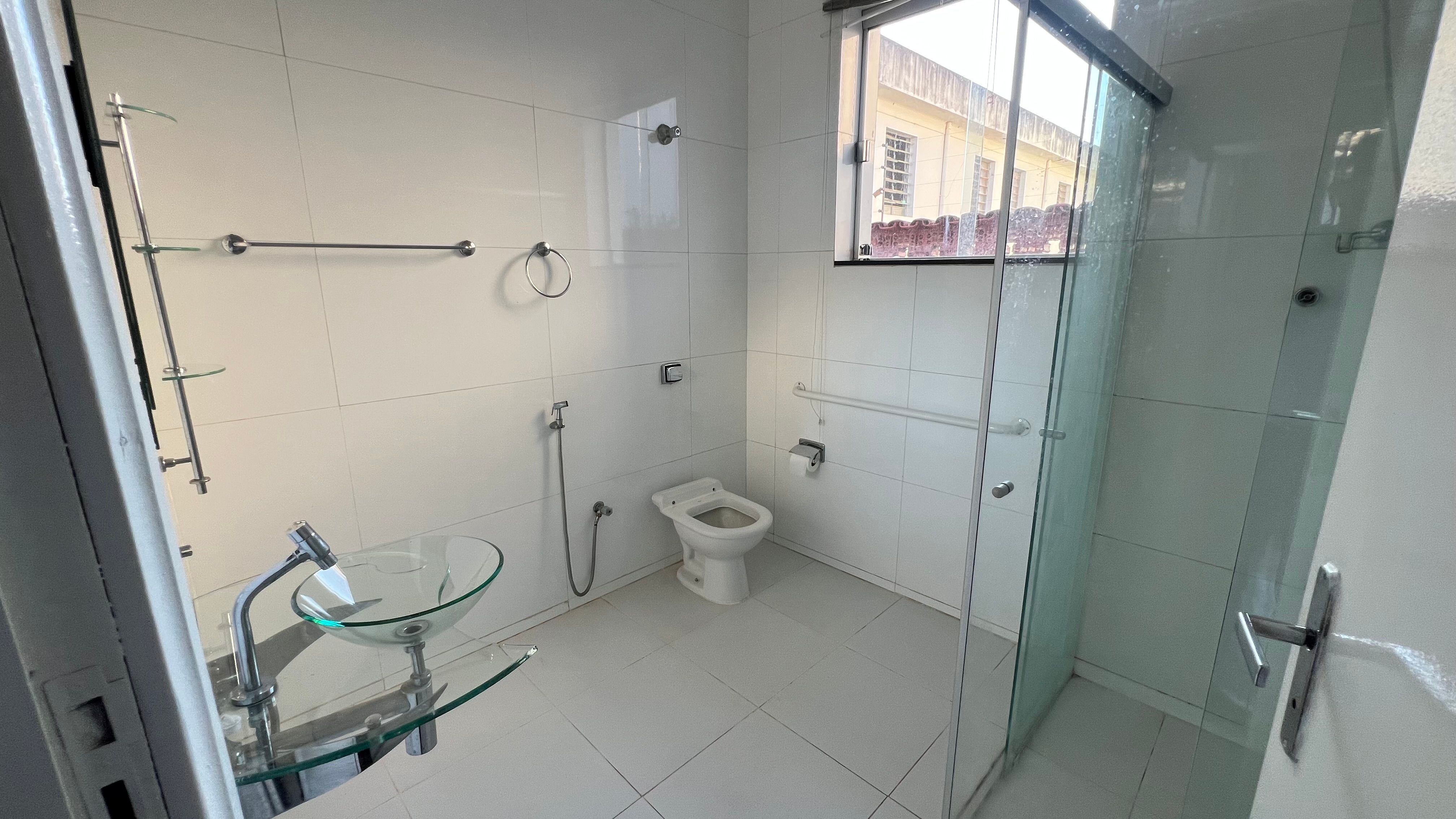 Casa no centro com 4 quartos e excelente localização - Foto 7