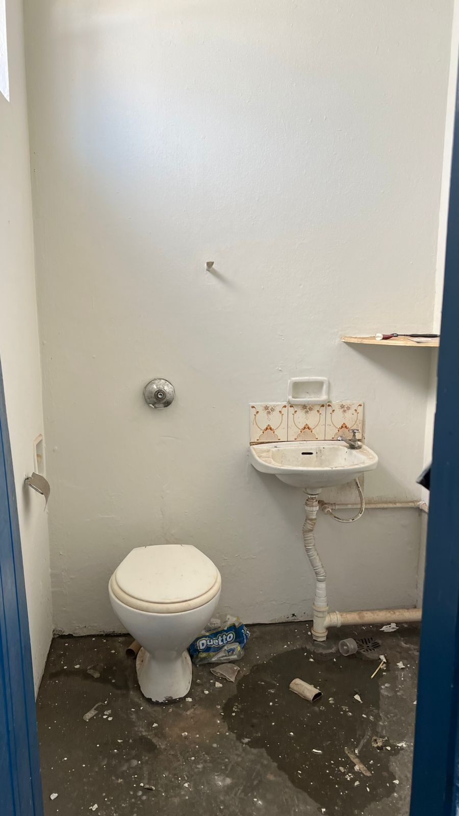 Cômodo comercial de esquina no Bairro Constantino - Foto 5