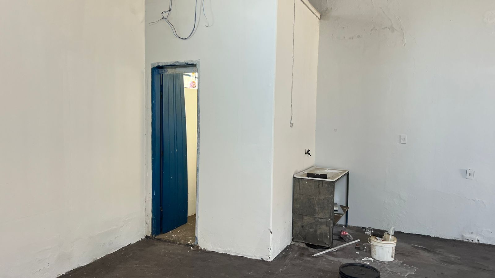 Cômodo comercial de esquina no Bairro Constantino - Foto 3