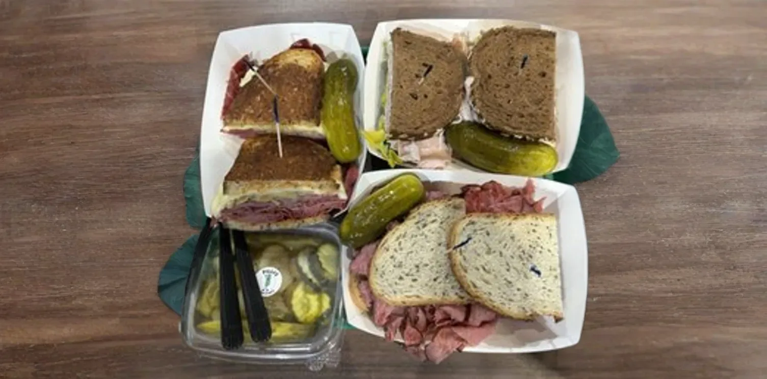 carousel-default-image