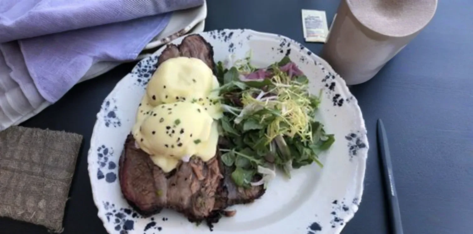 carousel-default-image