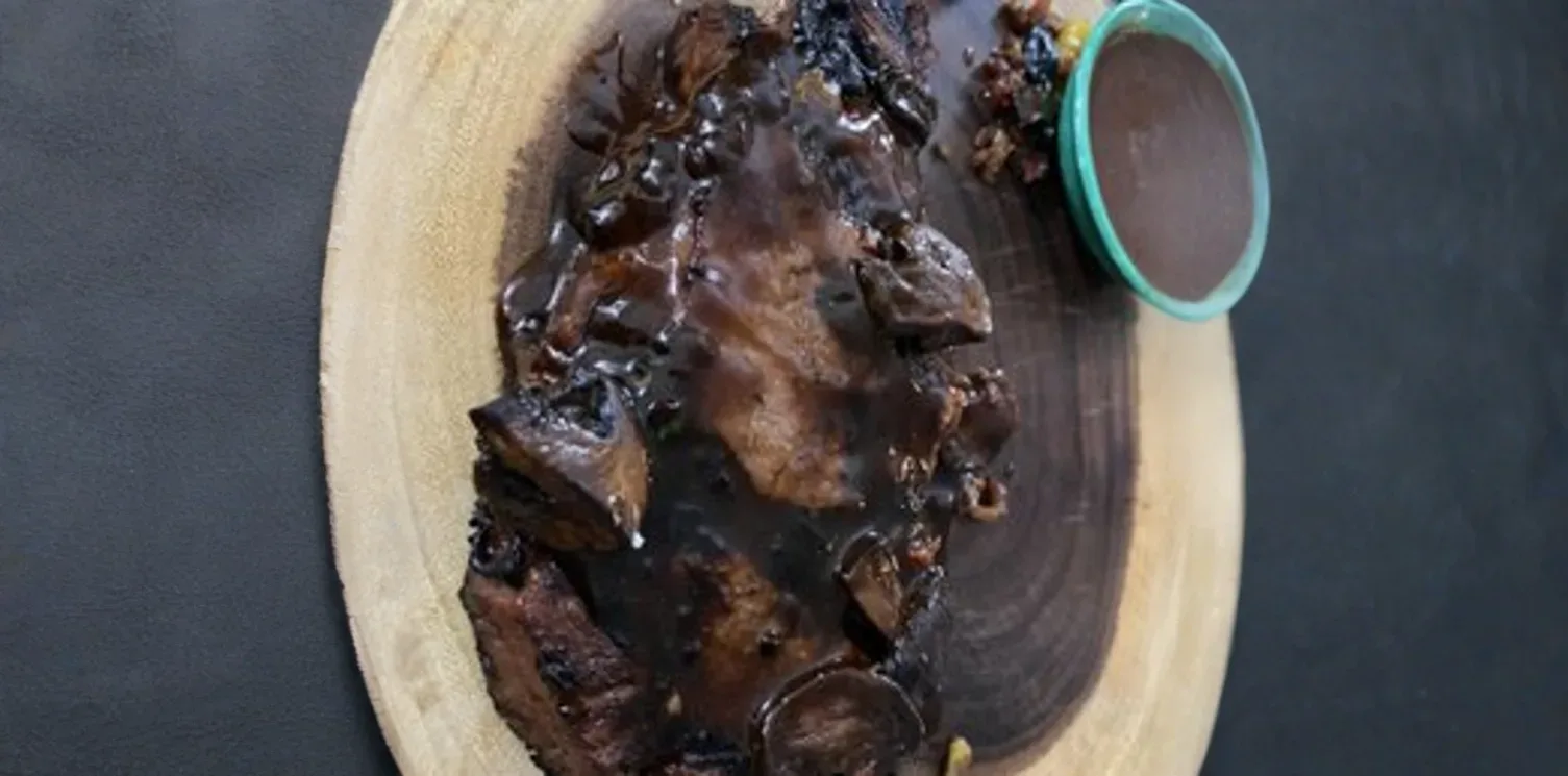 carousel-default-image