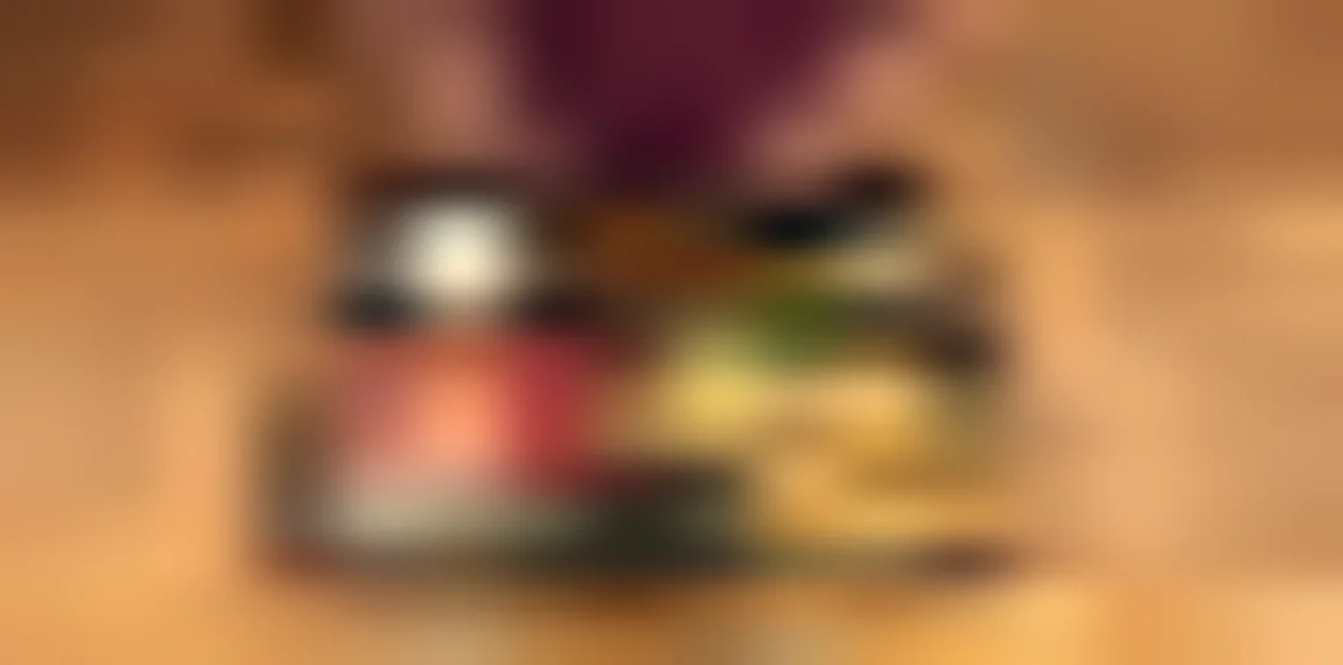 carousel-default-image