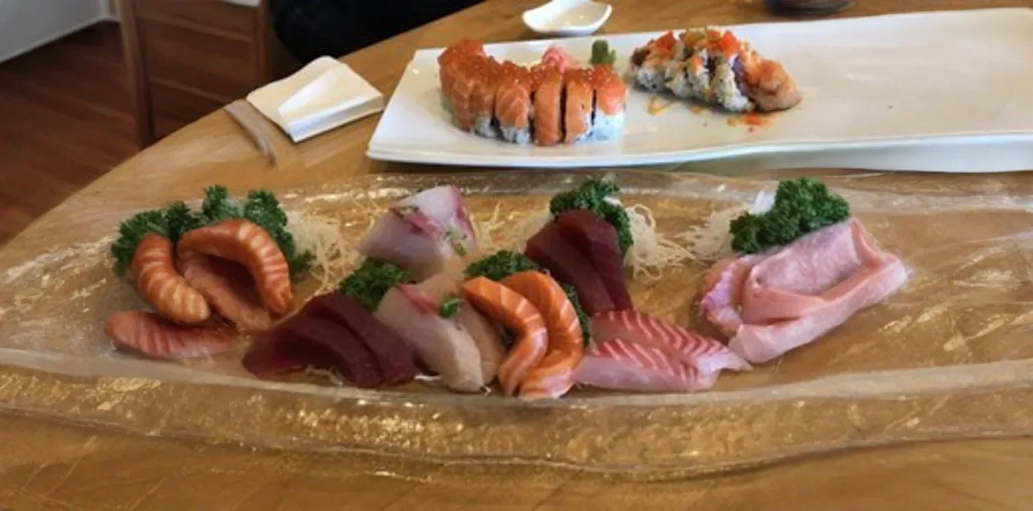 carousel-default-image