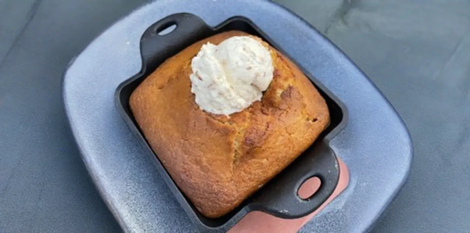 carousel-default-image