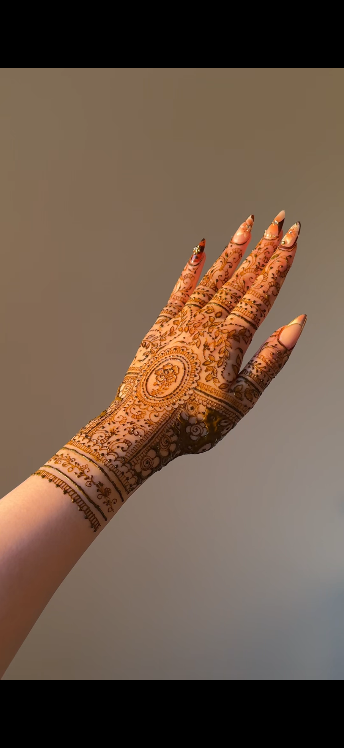Zaynahs.mehndi 