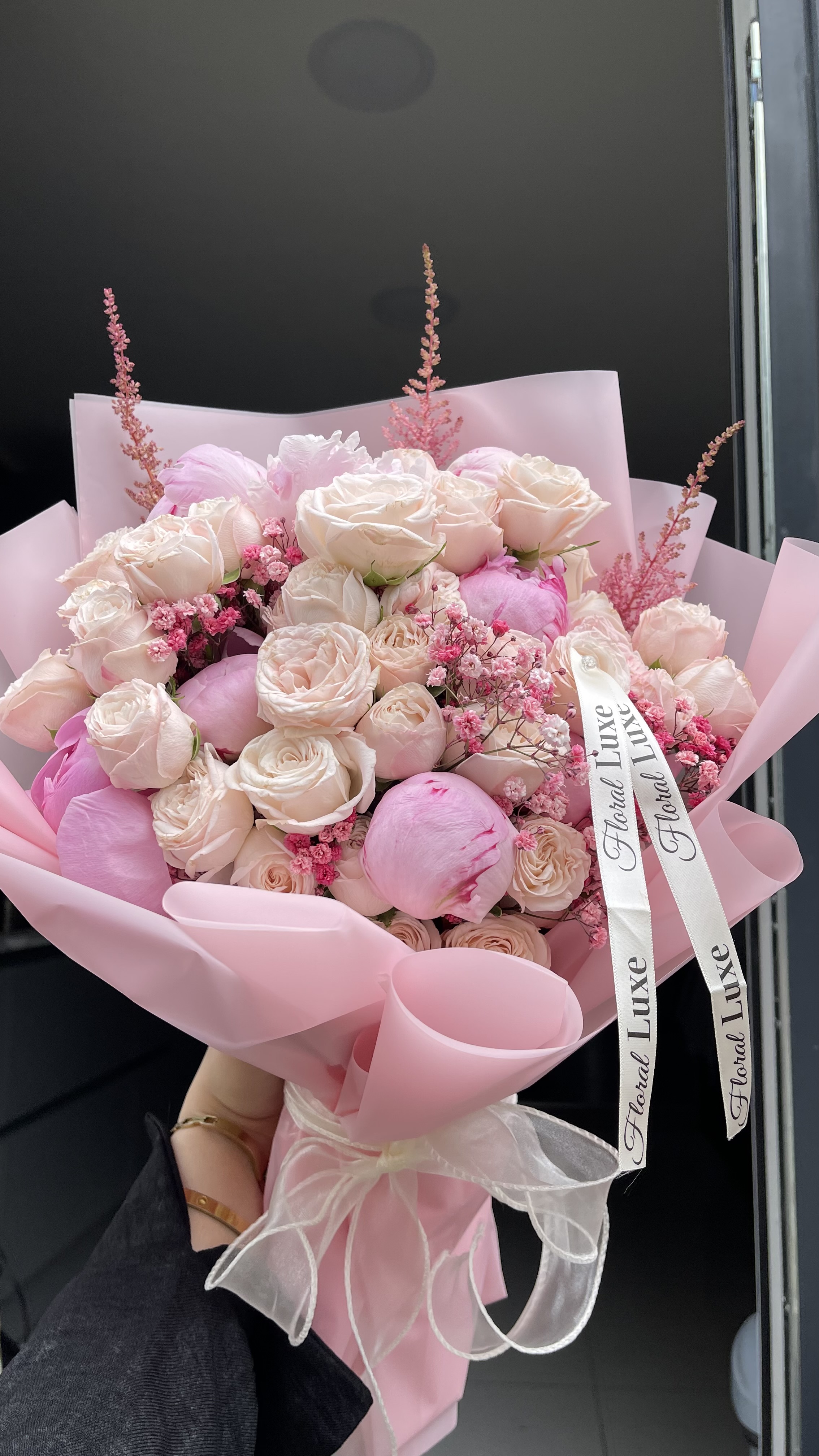 FloralLuxe photo 2