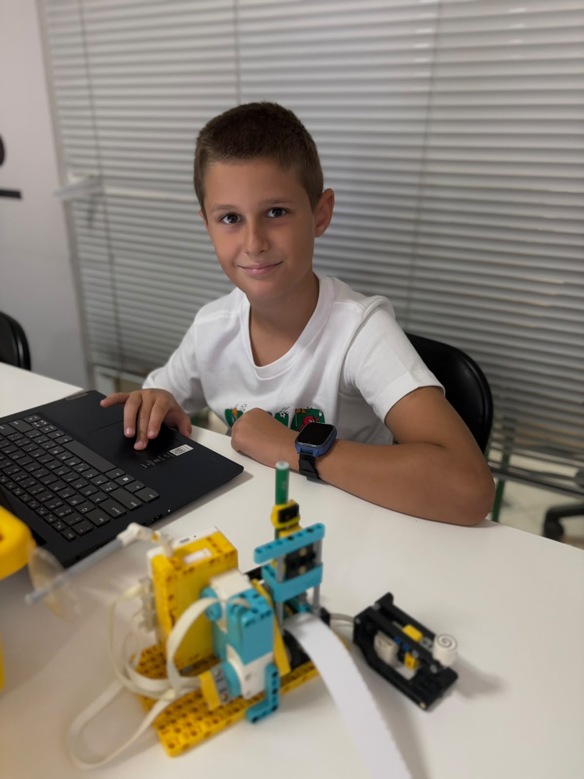 Uspješno završen drugi ciklus Ljetnog kampa LEGO robotike 2026.