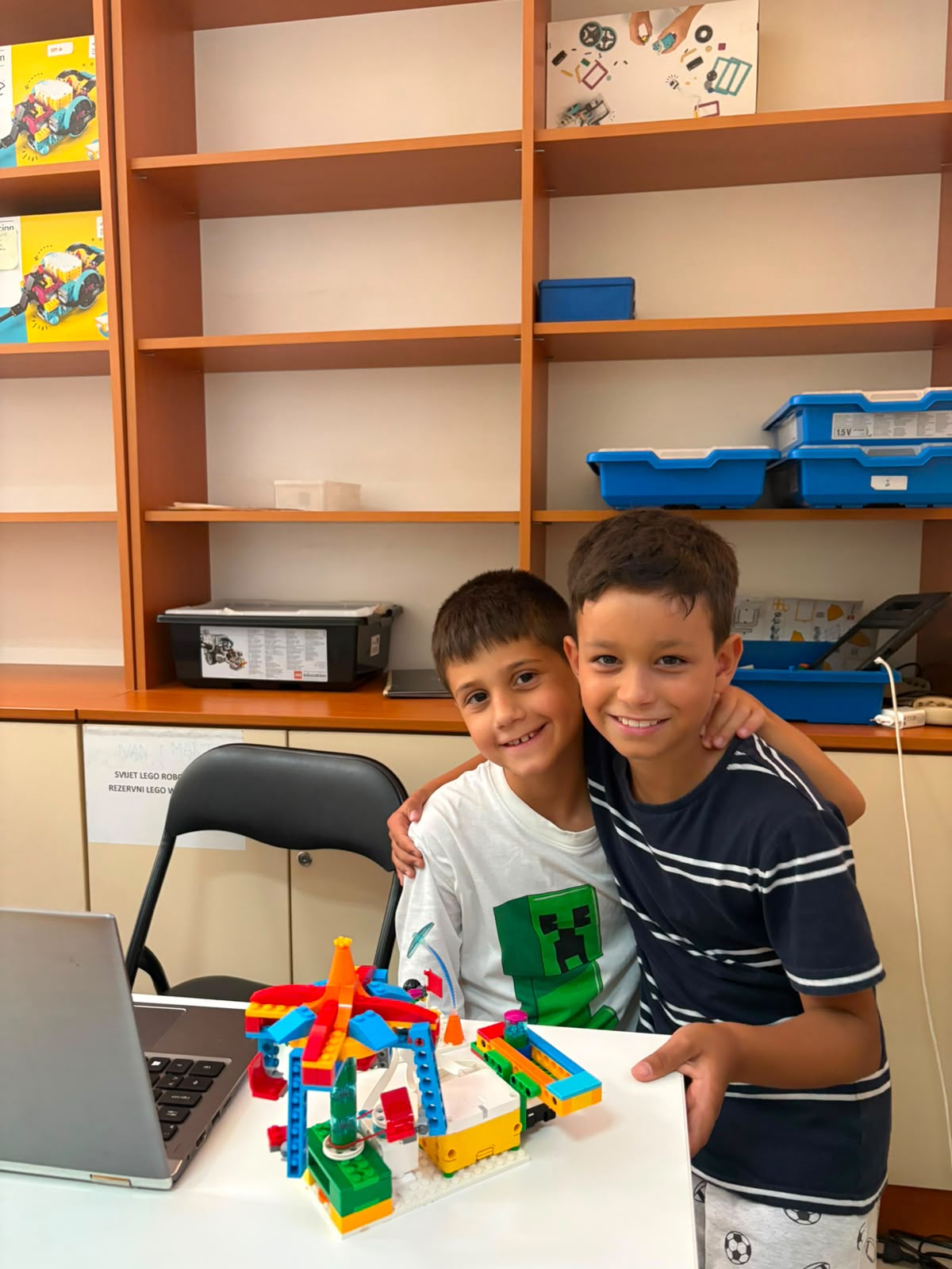 Uspješno završen prvi ciklus Ljetnog kampa LEGO robotike 2026.