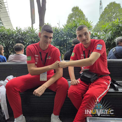 Udruga Inovatic osvojila srebro na svjetskom finalu robotike u Singapuru!