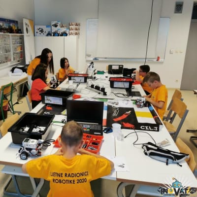 Održan prvi ciklus ljetnih radionica robotike 2020.