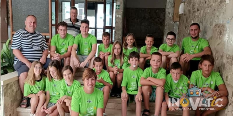 Održane tri Ljetne škole robotike na Braču u sklopu EU projekta “Bilo kuda STEM svuda”.