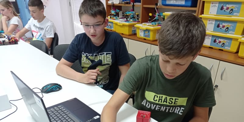 Prijave na ciklus besplatnih višednevne radionice elementarne robotike “Bilo kuda STEM svuda”