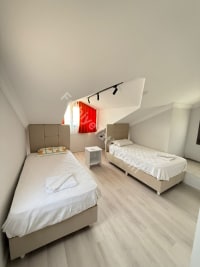 Gallery 4