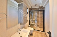 Gallery 33