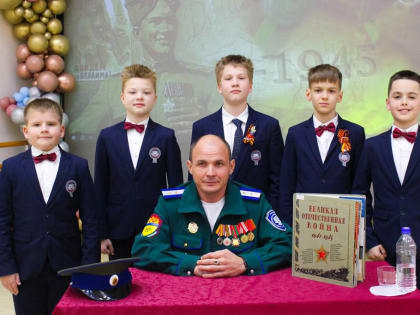 Известные оренбуржцы читали детям о Великой Отечественной войне
