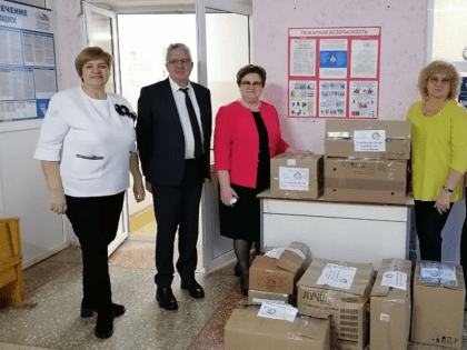 Женсоветы навещают раненых бойцов