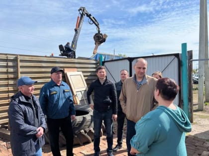 Глава региона Денис Паслер посетил пострадавших от наводнения оренбуржцев