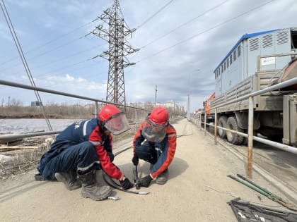 В Оренбурге энергетики развернули 19 мобильных электростанций