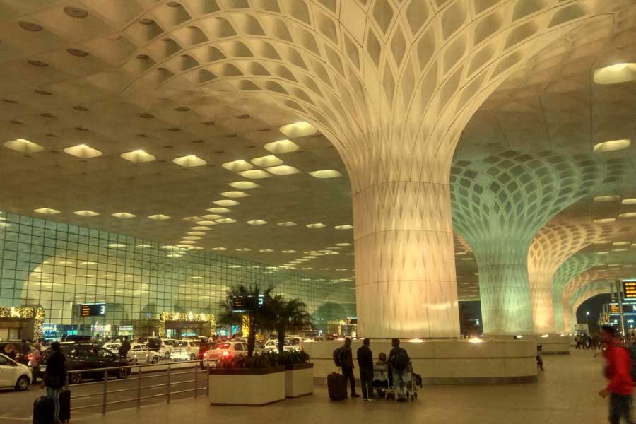 Mumbai Airport Escort Service