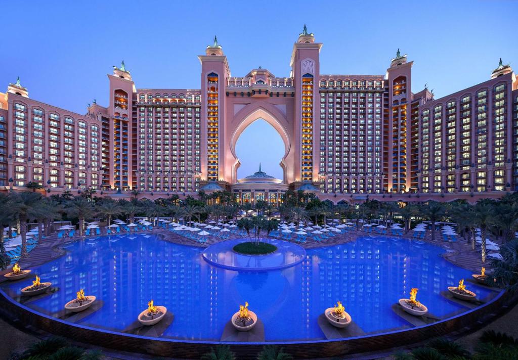 Atlantis Hotel Dubai Escort Service