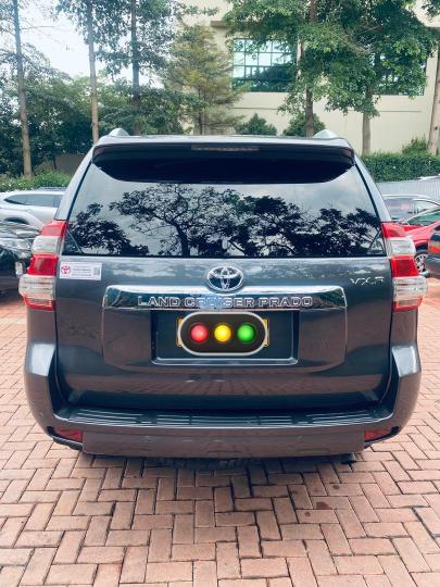 Toyota land cruise VXR