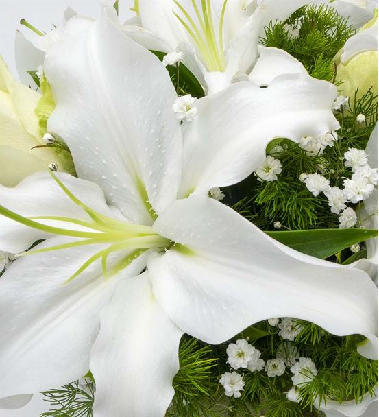 Cam Fanusta Mis Kokulu Lilyum ve Güller-thumb-2