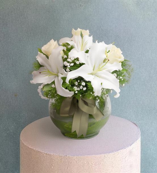 Cam Fanusta Mis Kokulu Lilyum ve Güller-thumb-3