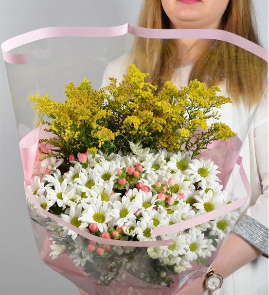 Lovely Daisy Bouquet
