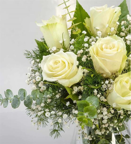 Sen Başkasın 7 Beyaz Güller Aranjmanı - hover