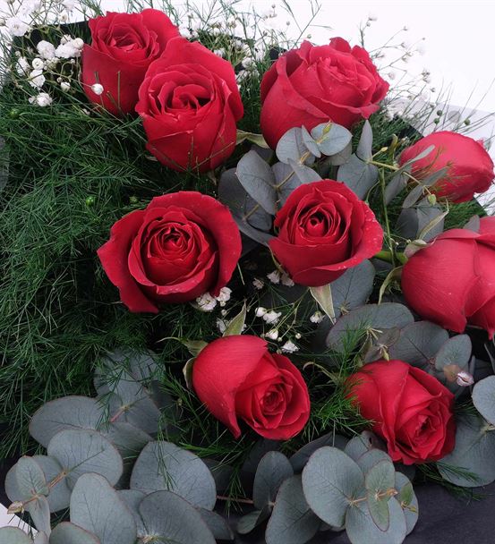 Tutkulu Aşk 11 Kırmızı Gül Buketi - hover
