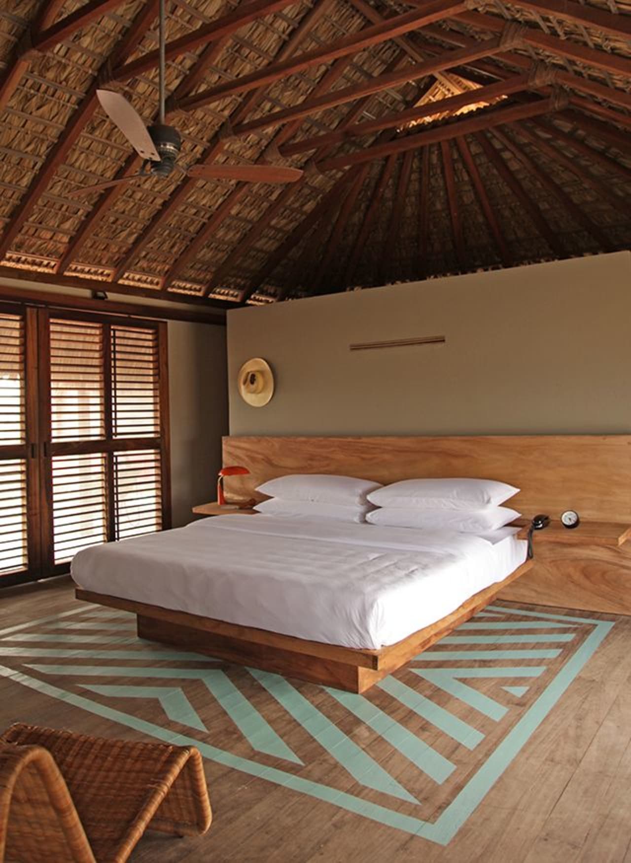 Habitación Privada vs. Instalaciones Compartidas: Qué Esperar en Puerto Escondido