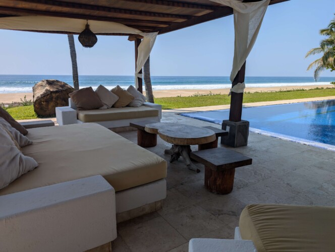Casa Emelina outdoor dining area Puerto Escondido